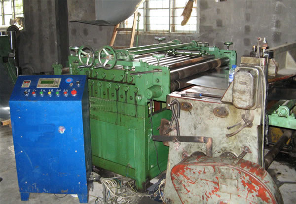 開平自動剪板機/自動剪板機