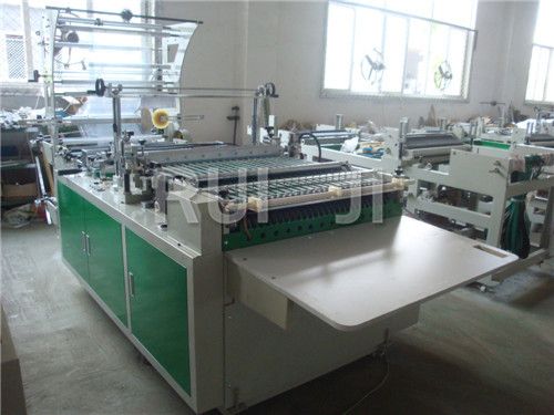 供應服裝袋制袋機