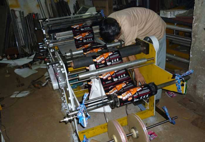 微機(jī)控制高速自動切段機(jī)、切標(biāo)機(jī)