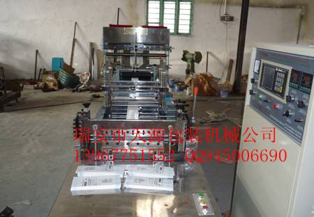 紙張中封制袋機