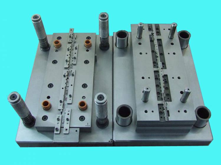 沖壓模具