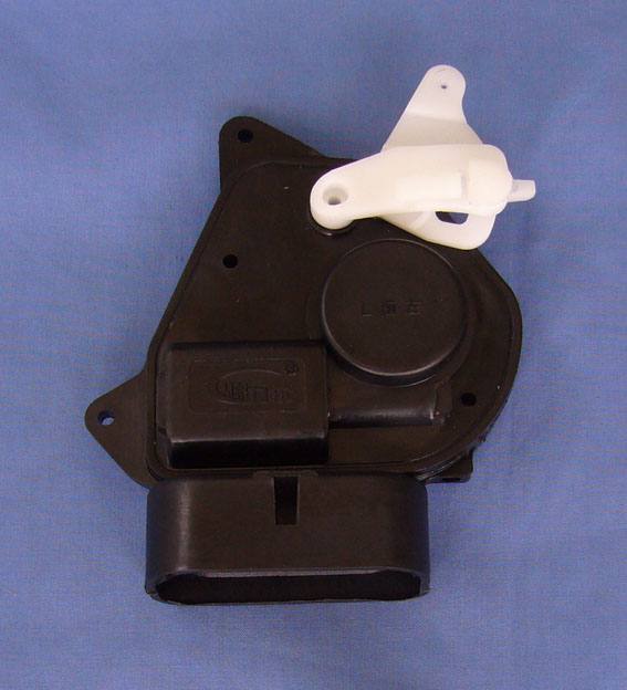 豐田花冠，比亞迪F3、吉利遠(yuǎn)景、力帆620 左前門鎖驅(qū)動(dòng)器