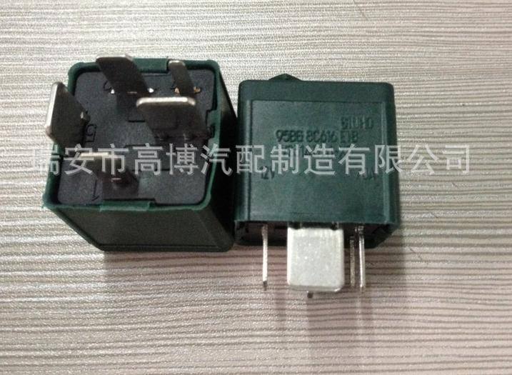 福特汽車?yán)^電器95868C616E18 FORD