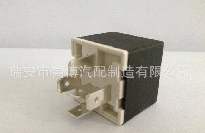 廠家供應(yīng)汽車?yán)^通用繼電器12V/24V