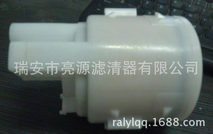 供應汽油濾清器 日產陽光 16400-4M405