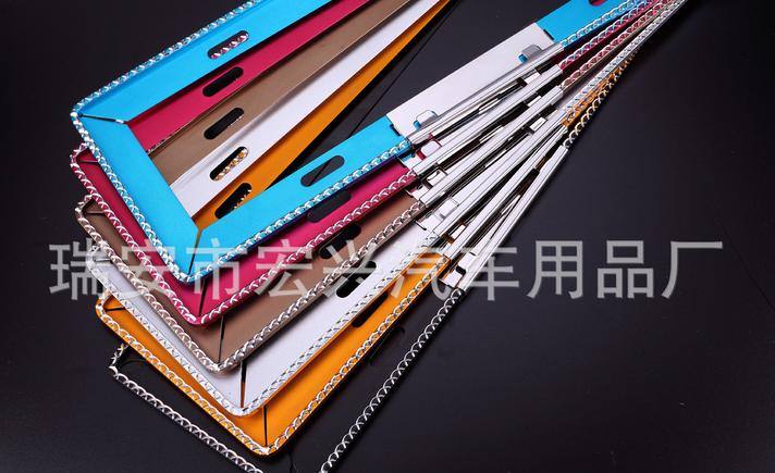 新交規(guī)鎂合金加厚工藝雕花特亮新款車牌架 全國(guó)首推