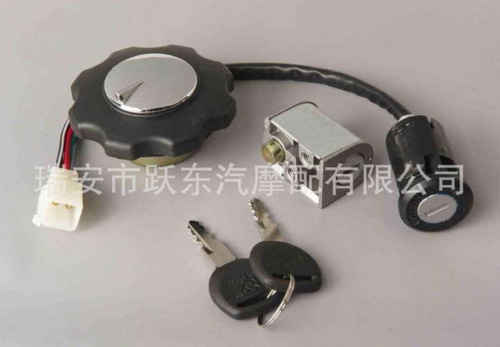 摩托車油箱蓋 黑色塑料 CG125油箱蓋