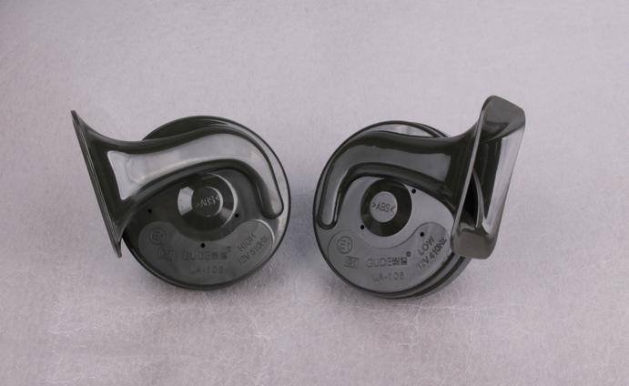 汽車?yán)取⑽伵＠取④娋G喇叭