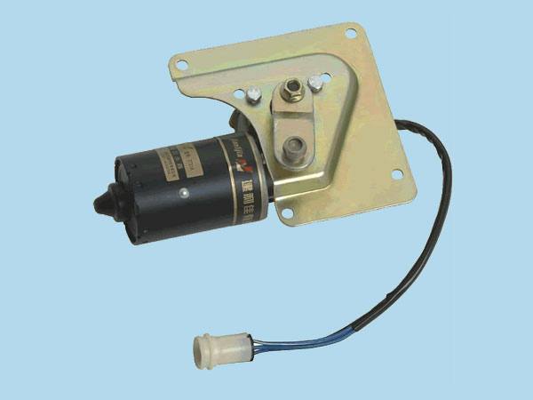 EQ153康明斯 24V 80W 雨刮電機