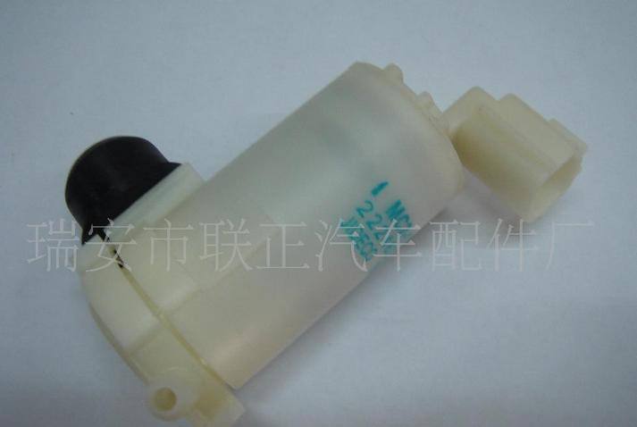 大量供應(yīng)馬自達(dá)2三廂噴水電機(jī)洗滌泵