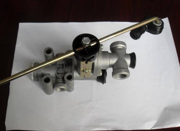 重型車制動器配件：高度閥