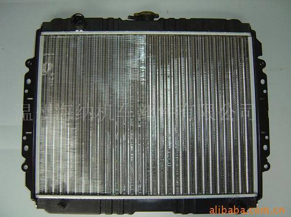 五十鈴皮卡 鋁質(zhì)漲管式水箱