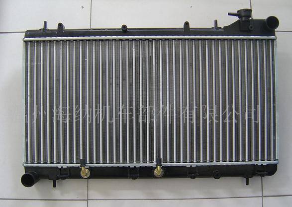 OEM:45199-FA030 鋁質漲管式水箱