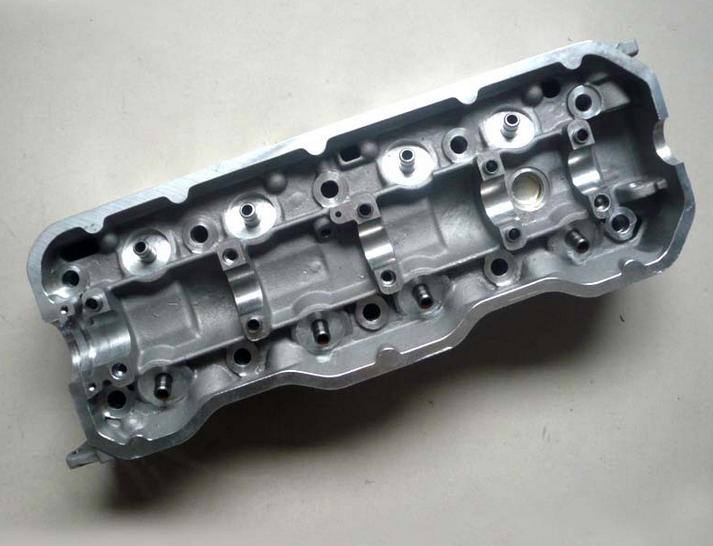 五十鈴汽缸蓋