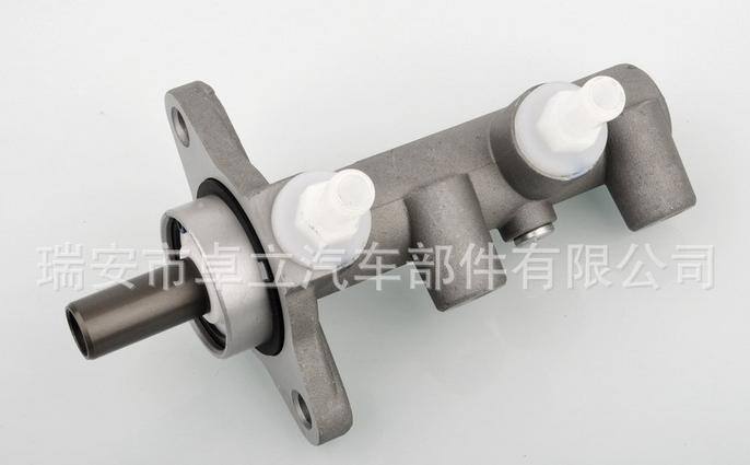 供應(yīng)五菱汽車制動(dòng)總泵/剎車總泵 五菱