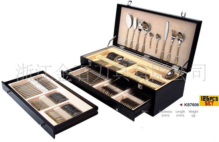 供應(yīng)豪華西式125件套餐具