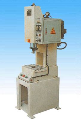 弓形油壓機(jī)床ST-1噸--15噸