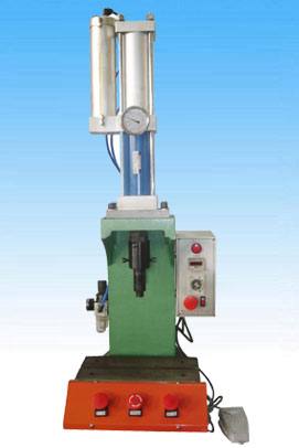 ST-3噸無(wú)鉚釘鉚接機(jī)