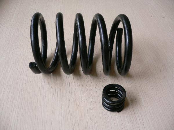 P1030228 壓縮彈簧