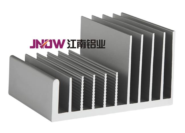散熱器型材