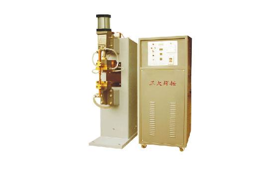 DN-C-7K 儲能式電焊機