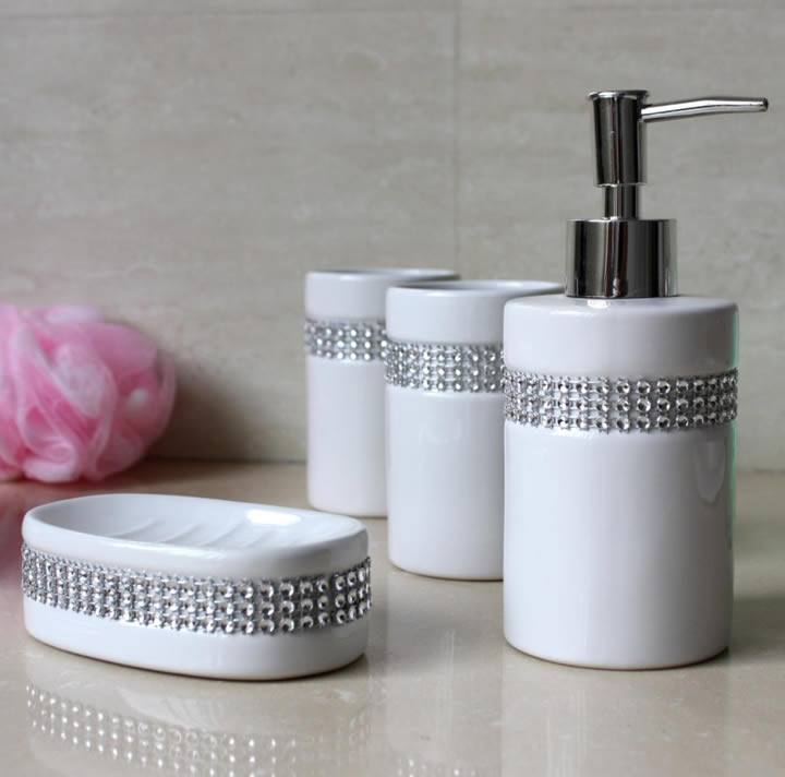 廠家直銷歐式貼鉆陶瓷衛(wèi)浴四件套浴室沐浴洗漱套裝套件贈(zèng)品禮品盒