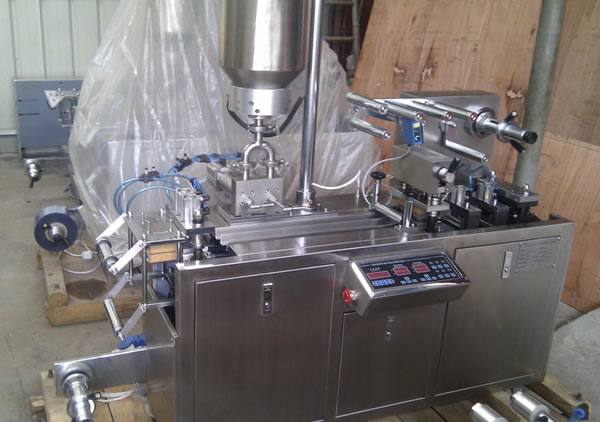 DPP-80 泡罩包裝機