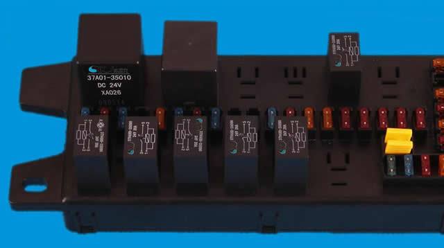 SQ-0008集成式電氣裝置板總成