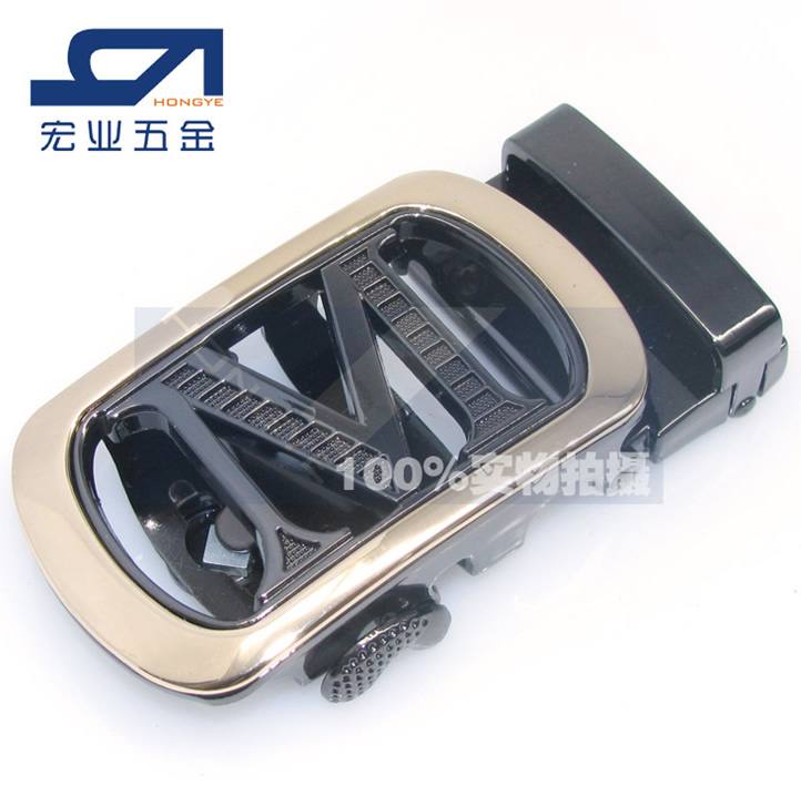 皮帶扣 皮帶 扣子 皮帶頭 特價(jià)扣頭時(shí)尚字母縷空扣黑M