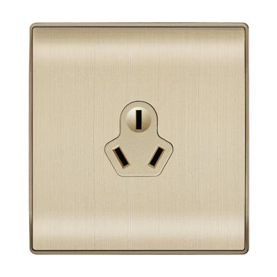 A7-005  16A三極插座