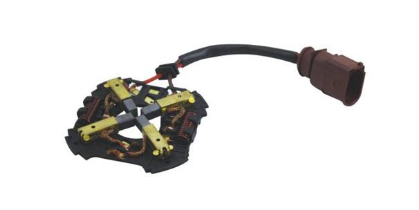 LT138621汽車電機刷板總成