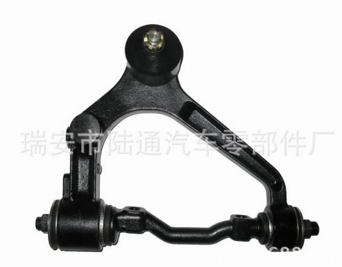 豐田系列 HIACE/海獅 96款 控制臂 上懸掛