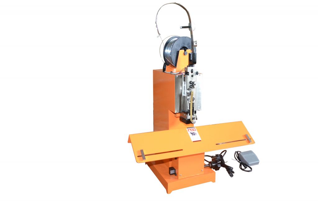 TSD-101臺式單頭訂書機，小型訂書機