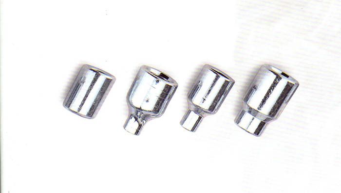 發(fā)動(dòng)機(jī)螺栓