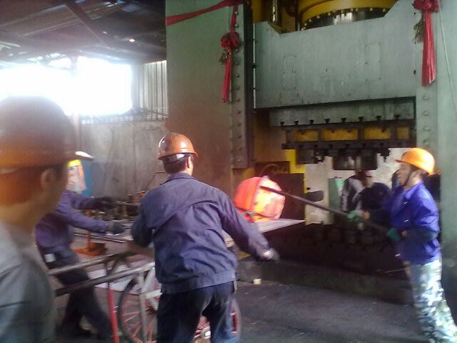 2500T鍛造液壓機(jī)