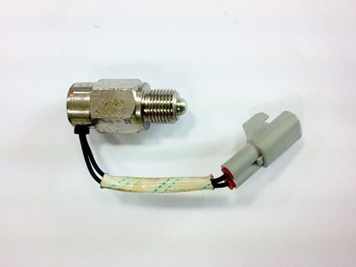 倒車燈開關(guān)