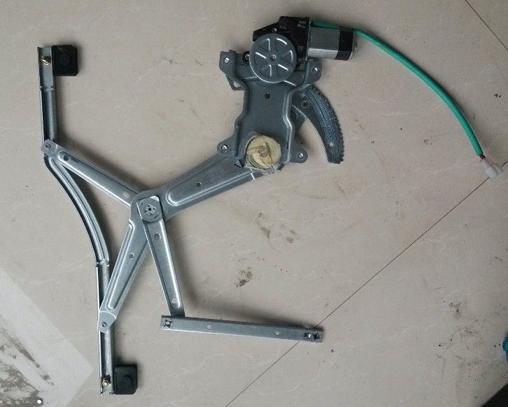 奧鈴捷運電動玻璃升降器