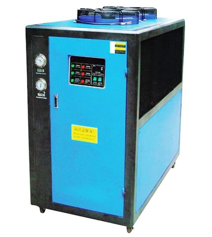 冷水機(jī)