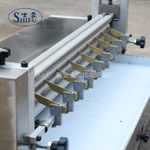 禮盒禮品紙張上膠機(jī)，調(diào)速兩用過膠機(jī)，白膠黃膠裱膠機(jī)