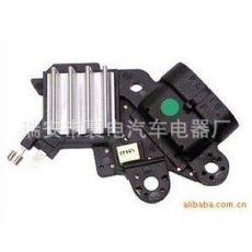 起亞現(xiàn)代桑塔納汽車電子調(diào)節(jié)器發(fā)動機調(diào)節(jié)器電子閃光器