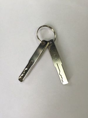 電動車點火開關鑰匙，蛇形曲槽鑰匙