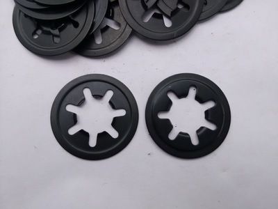 各種規(guī)格沖壓非標(biāo)國(guó)標(biāo)緊圈軸承夾汽車五金配件標(biāo)準(zhǔn)件緊固件