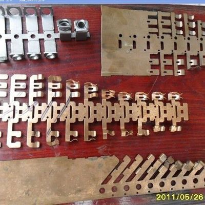 實(shí)用復(fù)雜連續(xù)模具設(shè)計(jì)制造 金屬?zèng)_裁模沖壓模加工中