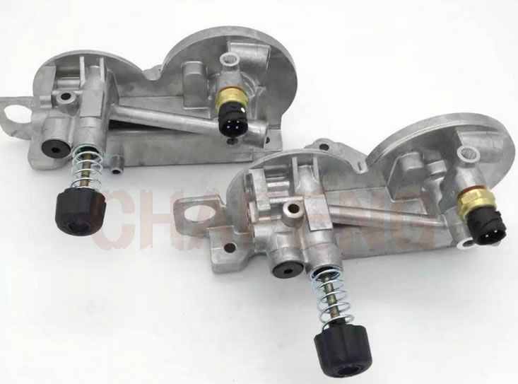 挖掘機(jī)配件 volvo360機(jī)油格座 沃爾沃460手油泵