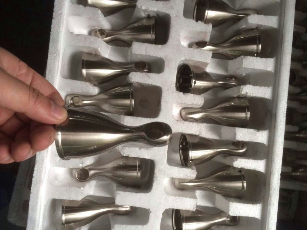 美國(guó)浴巾架鍍拉絲鎳