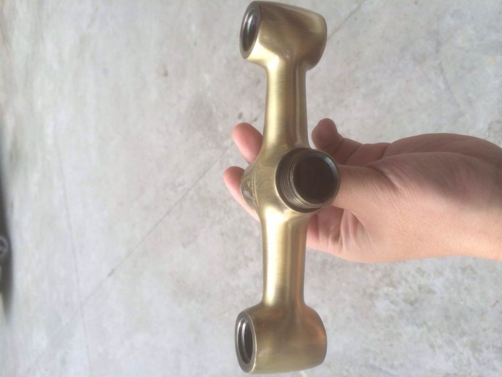 水龍頭鍍黃古銅