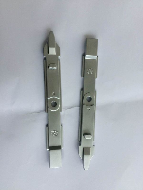 2013728134431 五金電鍍