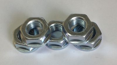 六角法蘭面螺母，M18x1.5，對邊27，厚度18，發電機，起動機配套