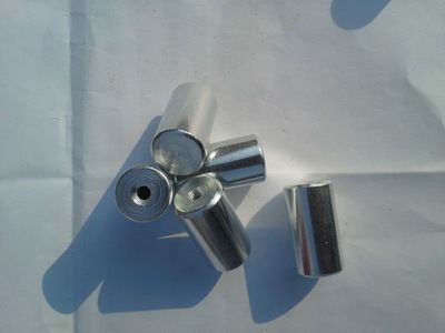 按摩披肩配件鐵錘 ：按摩配件鐵錘。嚴(yán)格要求國家生產(chǎn)標(biāo)準(zhǔn)