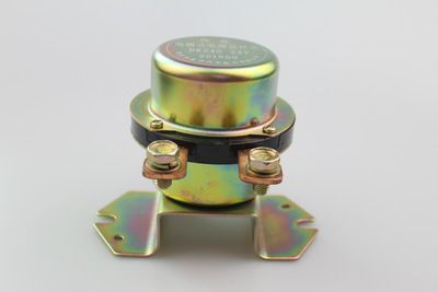 電磁式電源總開關